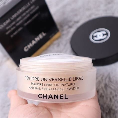 chanel poudre universelle loose powder vs lumiere perfecting loose powder|chanel poudre powder.